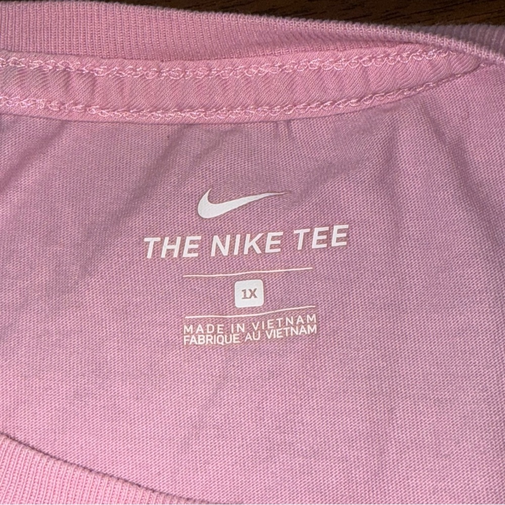 Nike Pink Floral Logo Tee Women’s 1X Short Sleeve Casual Athleisure Top - Picture 5 of 7